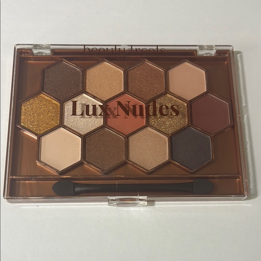 🌿LUX Nudes 13-Color Eyeshadow Palette - Picture 3 of 4